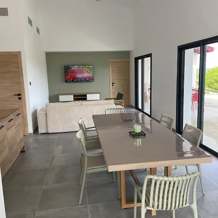 Maison Neuve Aux Portes De Bayonne 펜션